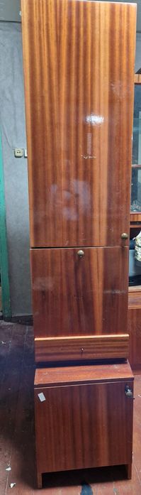 Срочно продам шкаф! Каменское правый берег. Самовывоз