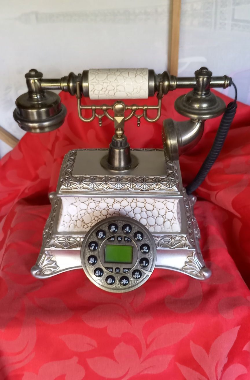 Telefone antigo em ótimo estado