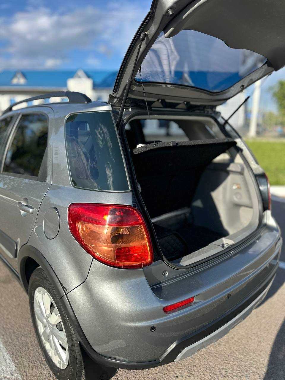 ПРОДАМ Suzuki SX4 2014