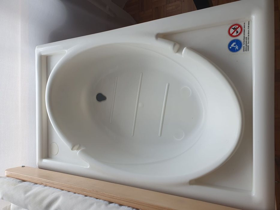 Przewijak roba z wanienką