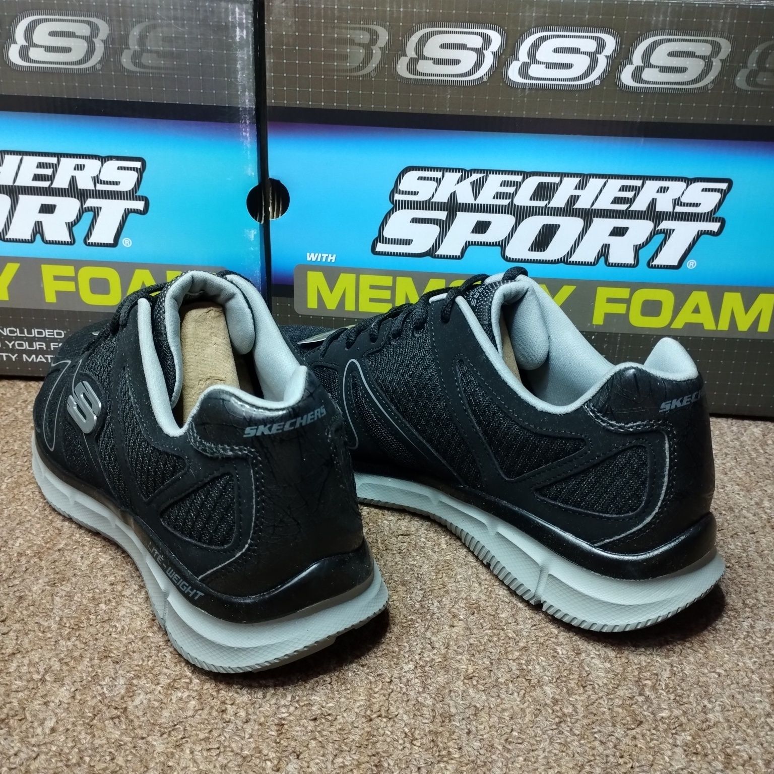 40,41,42,42,5. Мегазручні кросівки Skechers Satisfaction - Flash Point