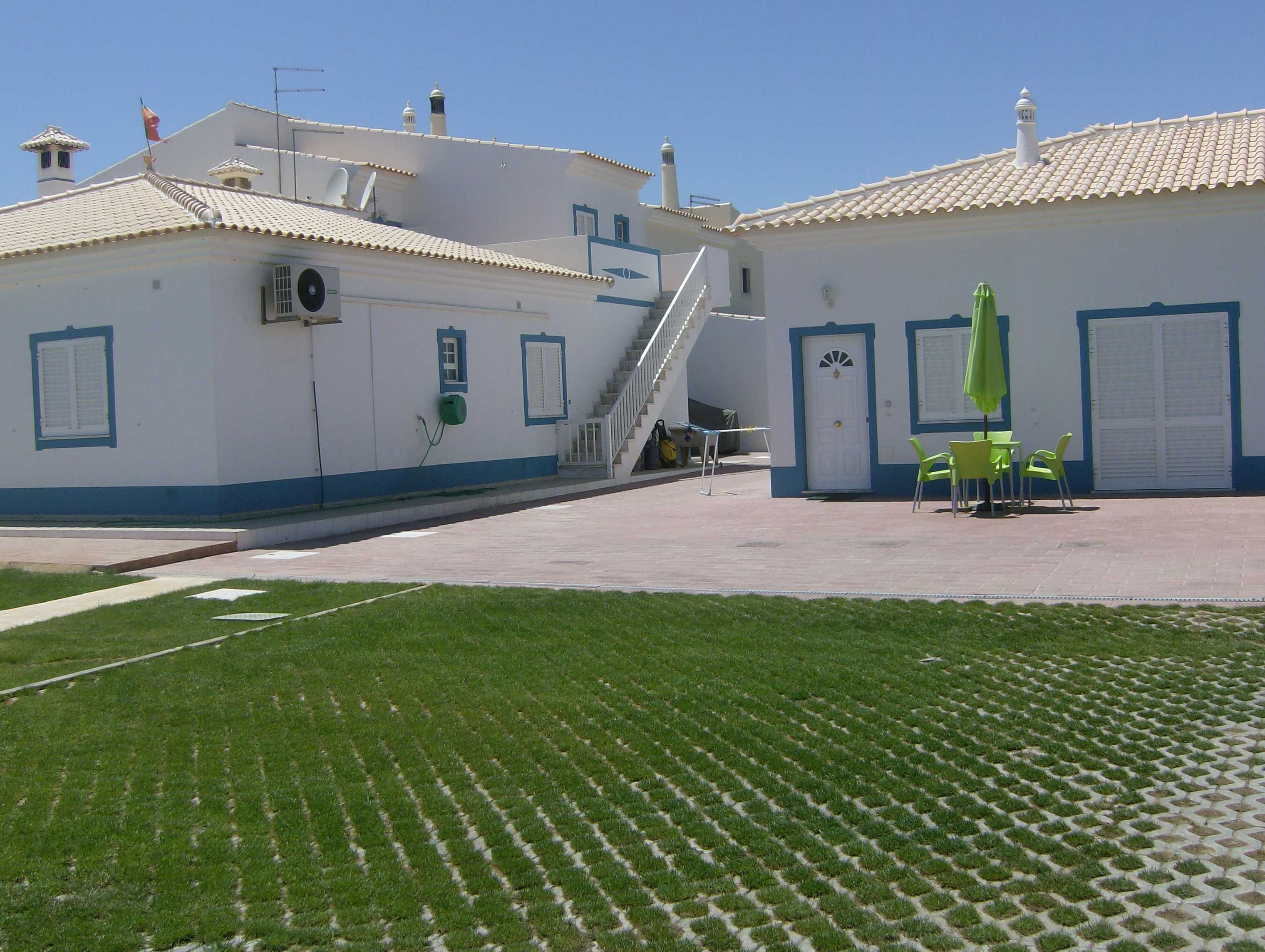 Vivenda V1 Próximo Algarveshopping Guia Albufeira disponível 24/08