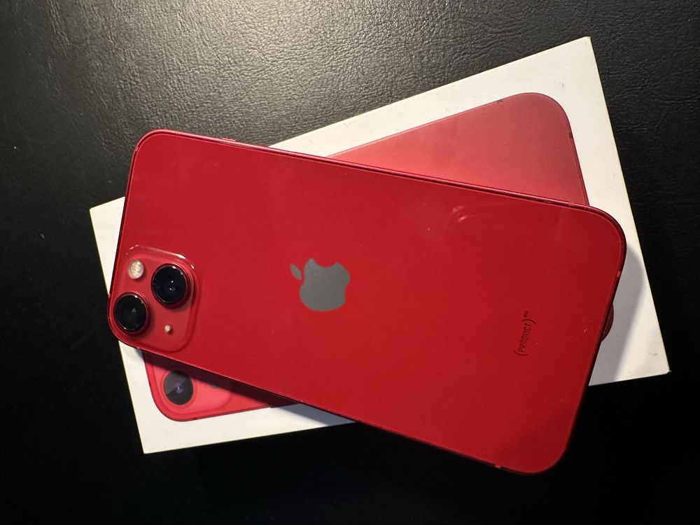 iPhone 13 128G czerwony
