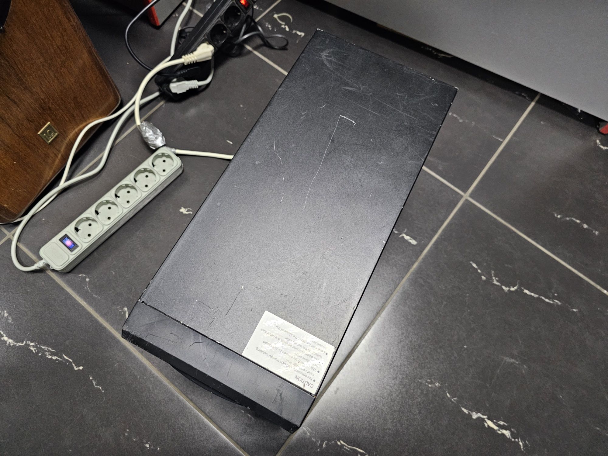 Лінійно-інтерактивний ДБЖ PowerWalker VFI 2000 C LCD 2000/1600W