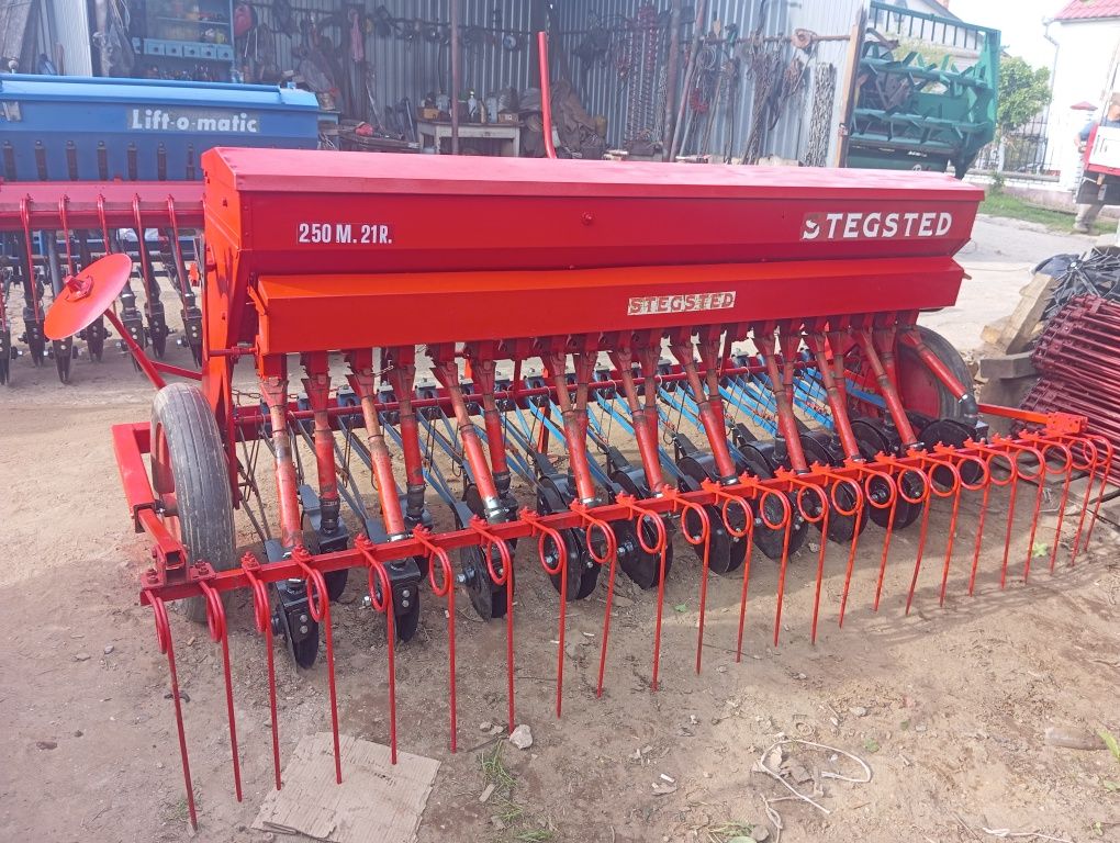 Продам сівалки 2.5 і 3 м