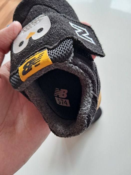 Czarne buciki na rzepy New Balance