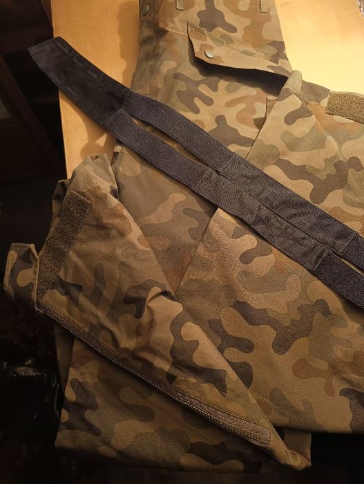 spodnie z laminatu deszczochronne ,moro, męskie M/L