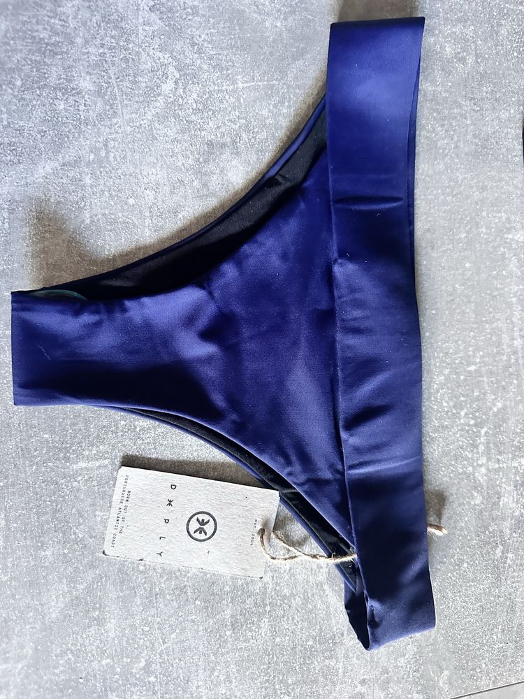 Dół od bikini deeply