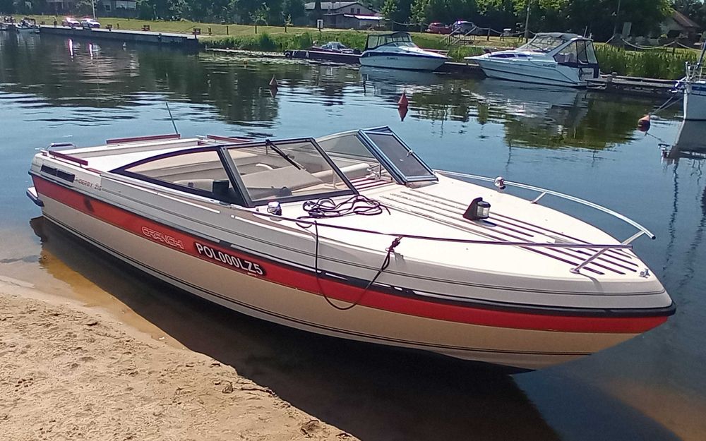 Motorówka jacht łódź rejestracja 8 osób silnik Volvo 260 KM zamiana
