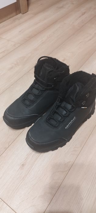 Buty zimowe o róż 42 firmy WINTER