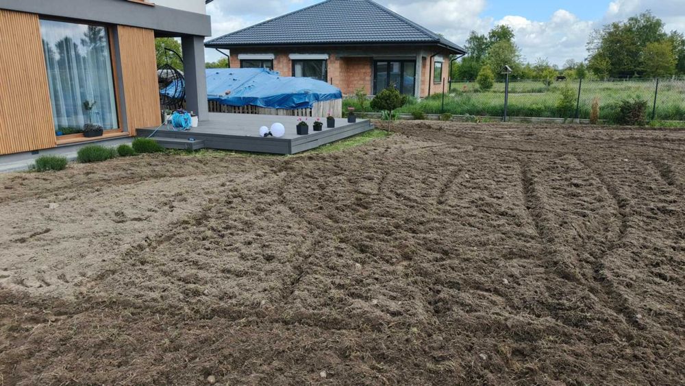 Nawodnienia  niwelacja terenu czyszczenie działek