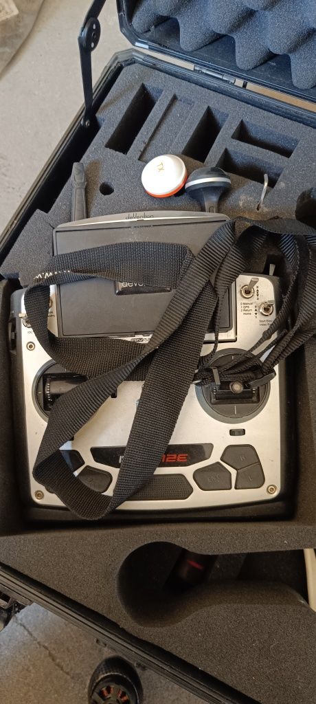 Dron Walker scout X4