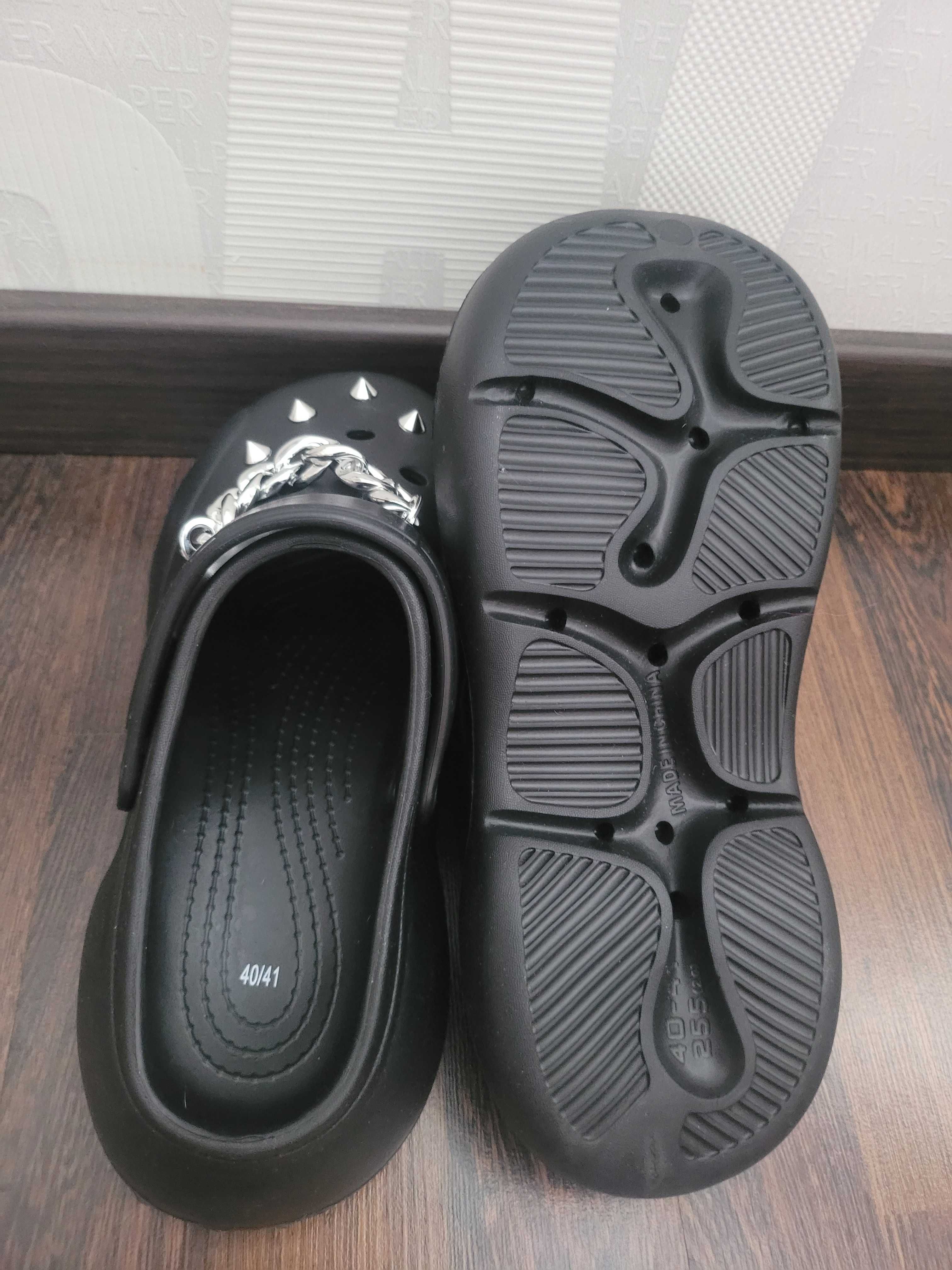 Клоги сандалі у стилі Crocs з шипами