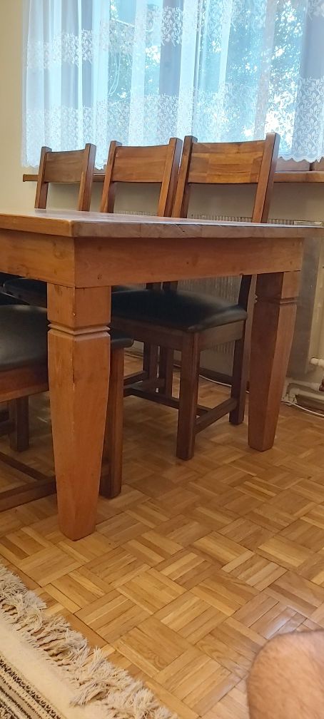Stół dębowy z 8 krzesłami