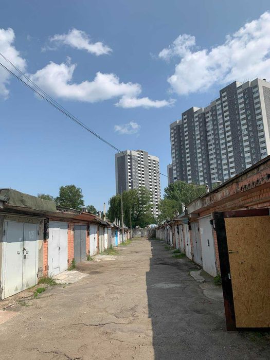 Продам цегляний гараж, ГБК "Либідь", Коноплянська 9-А, Оболонь