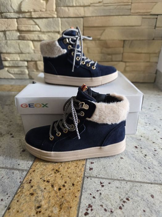 Nowe sneakersy skórzane ocieplone Geox waterproof r. 30 dziewczęce gra