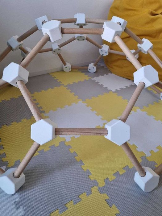 Дитячий дерев’яний тренажер “Павук” Монтессорі