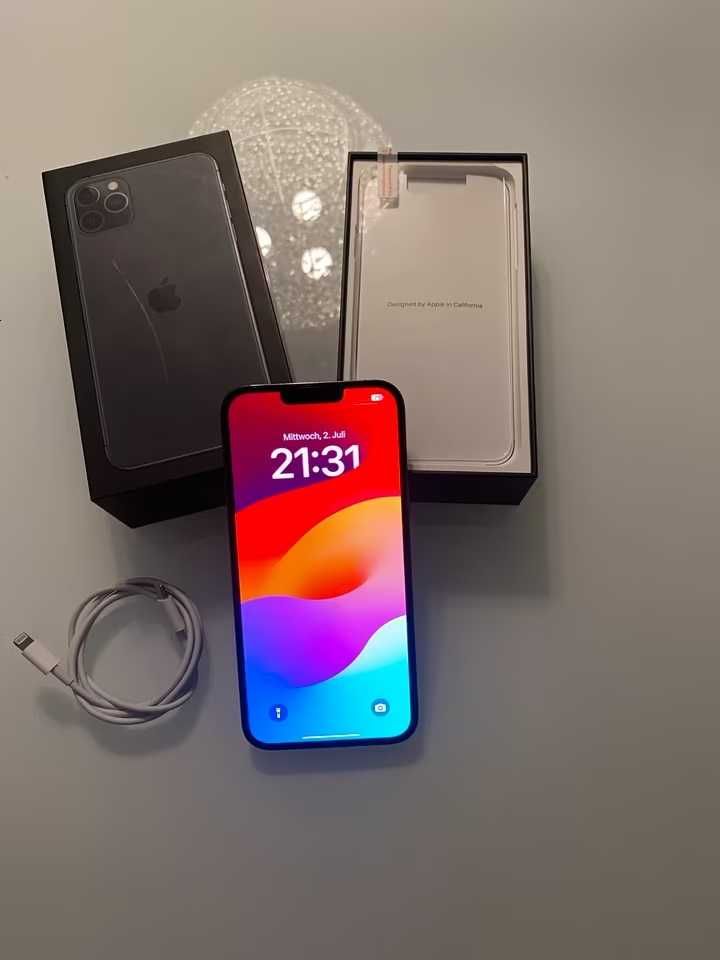 Sprzedaję iPhone 13 Pro Max mojego syna. Oryginalny - bateria 87% 256