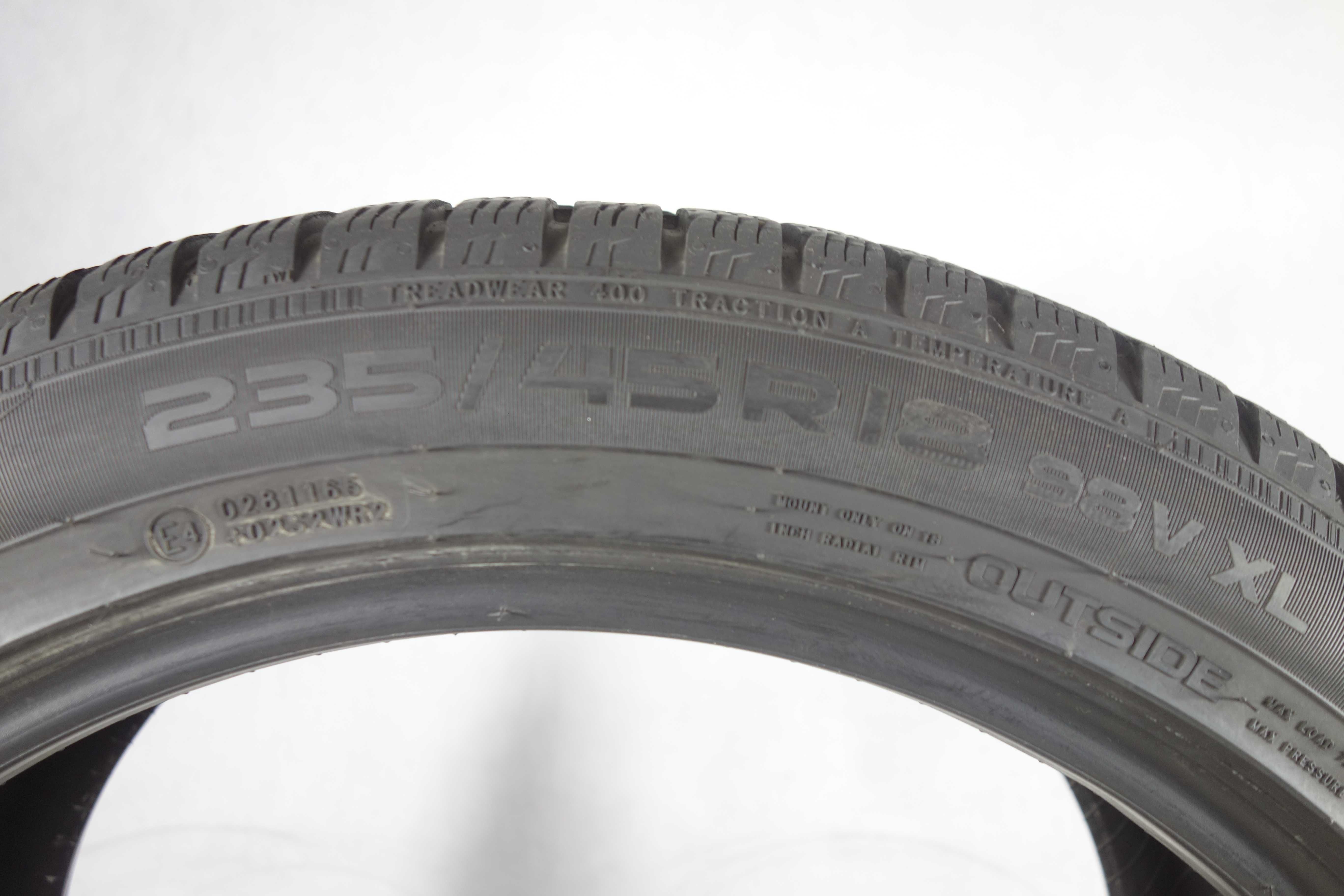 Opony zimowe 235/45/18 - NOKIAN Wr A4