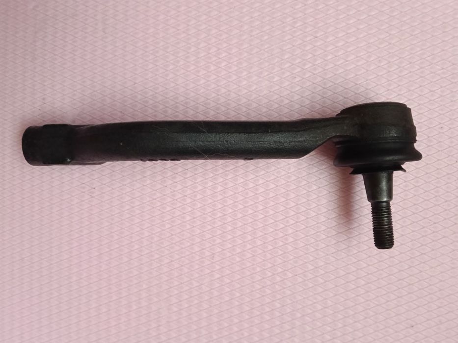 Наконечник кермової тяги правий Nissan Qashqai j10 07-13 року
