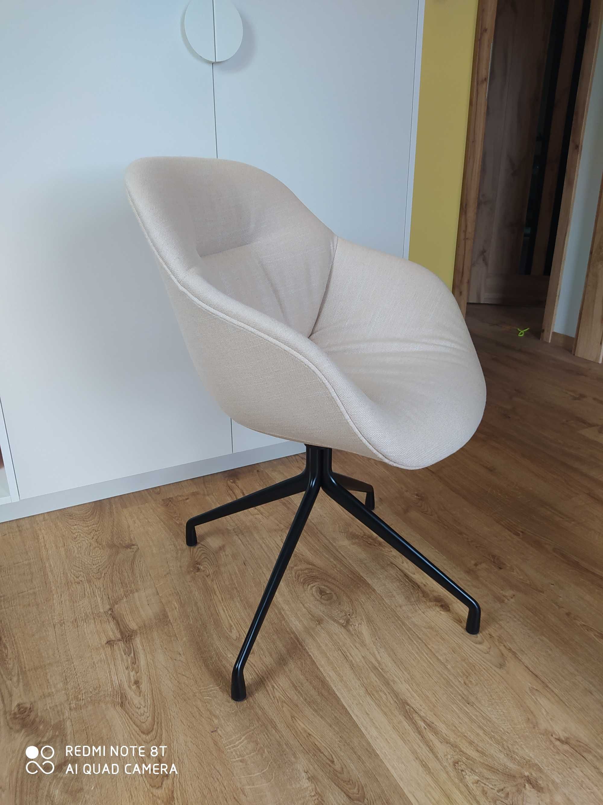 Krzesło AAC 121 Soft Hay, Muuto,& tradition, Fritz Hansen