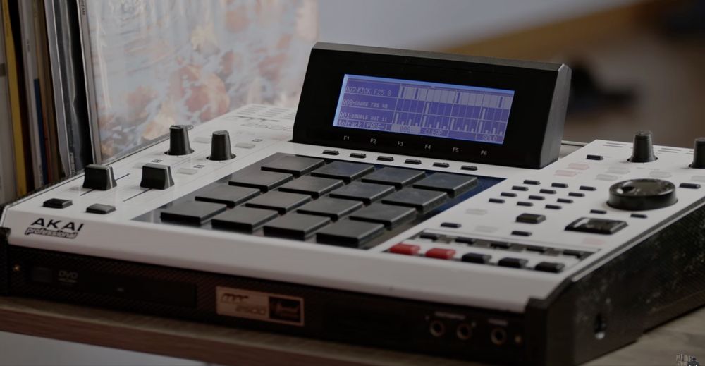 Akai Mpc 2500 especial edition c/JJOS instalado