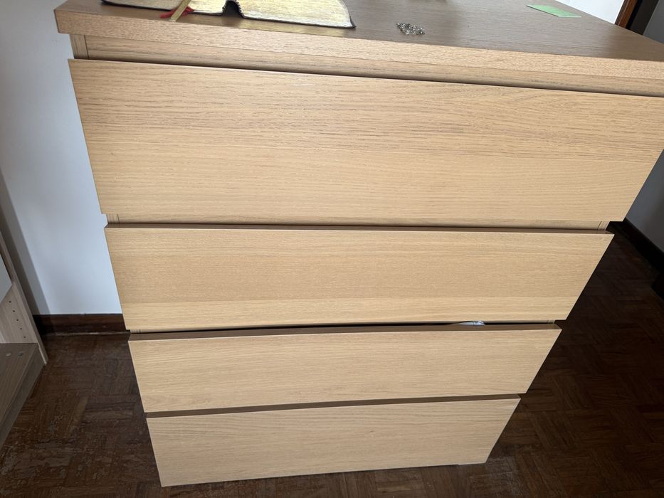 Cómoda 4 gavetas IKEA