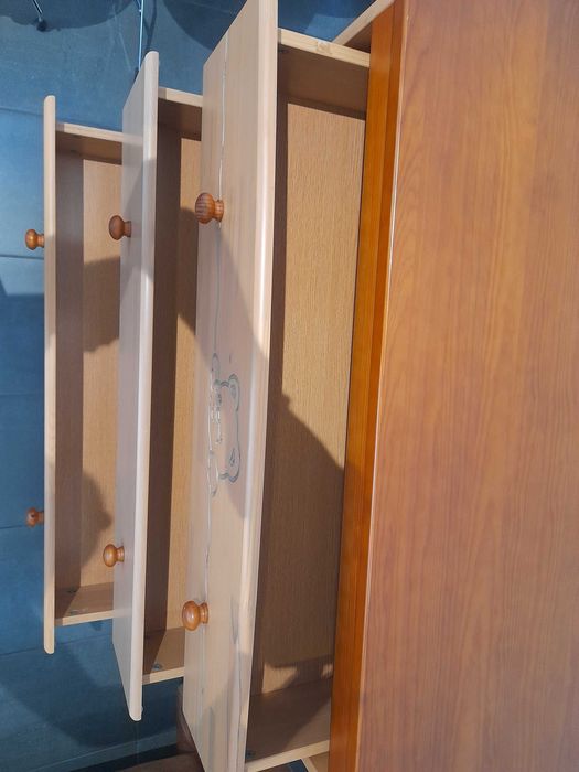 Cómoda marca trama grupo bebecar