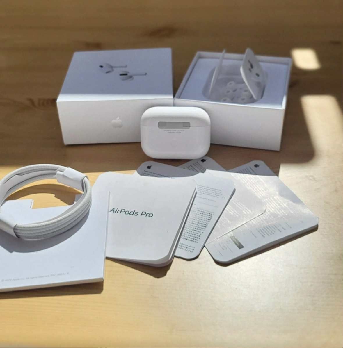 Apple AirPods Pro 2 (2023, z portem USB-C)