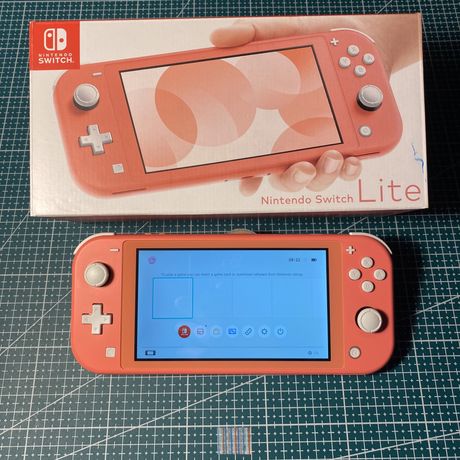 Nintendo Switch Lite Coral / Różowa 64gb + akcesoria ETUI