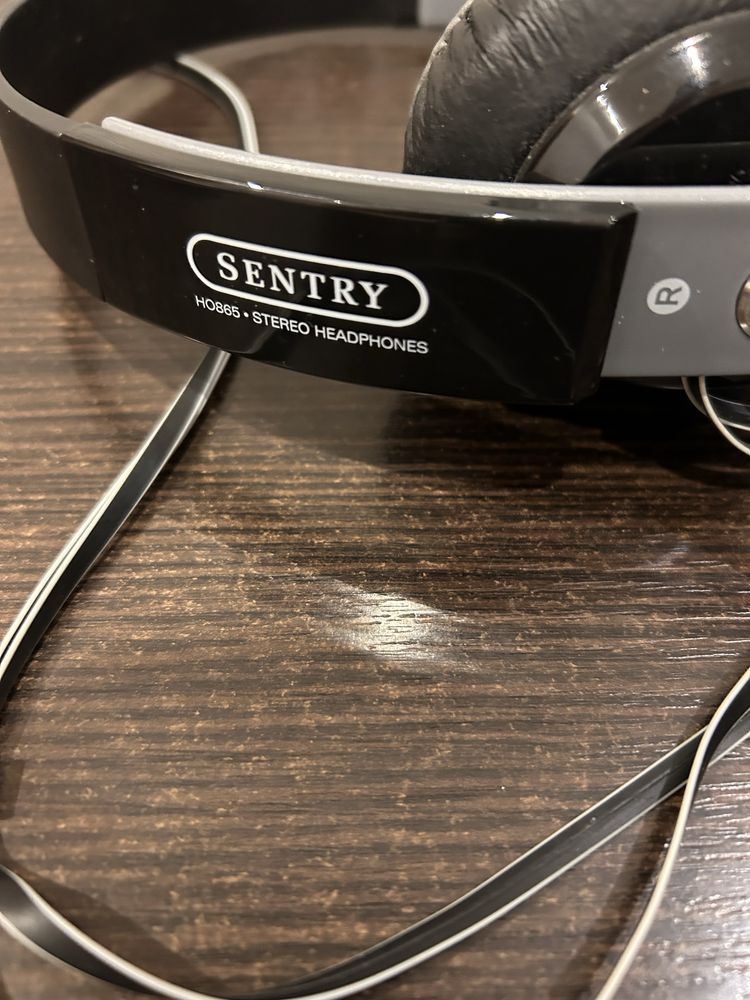 Наушники Sentry в отличном состоянии