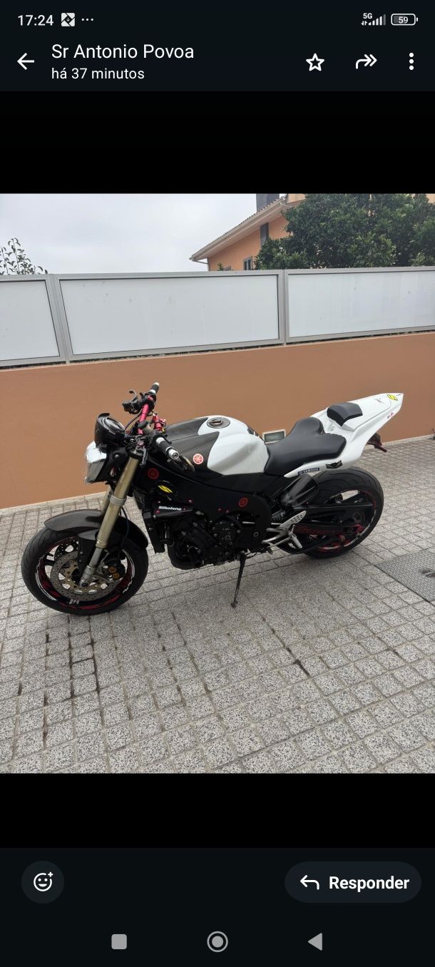 Yamaha R1 rn12 2005