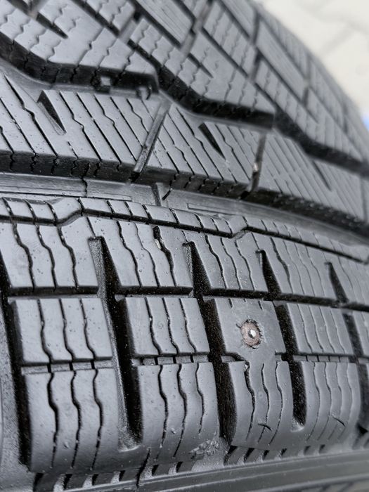 245 710 R490 AC 117T, система PAX, BMW 7 серії F03 High Security