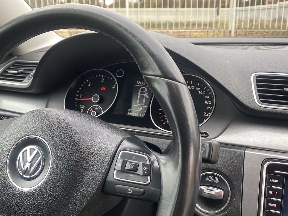 Volkswagen Passat B7 2011 1.6TDI хорошее состояние