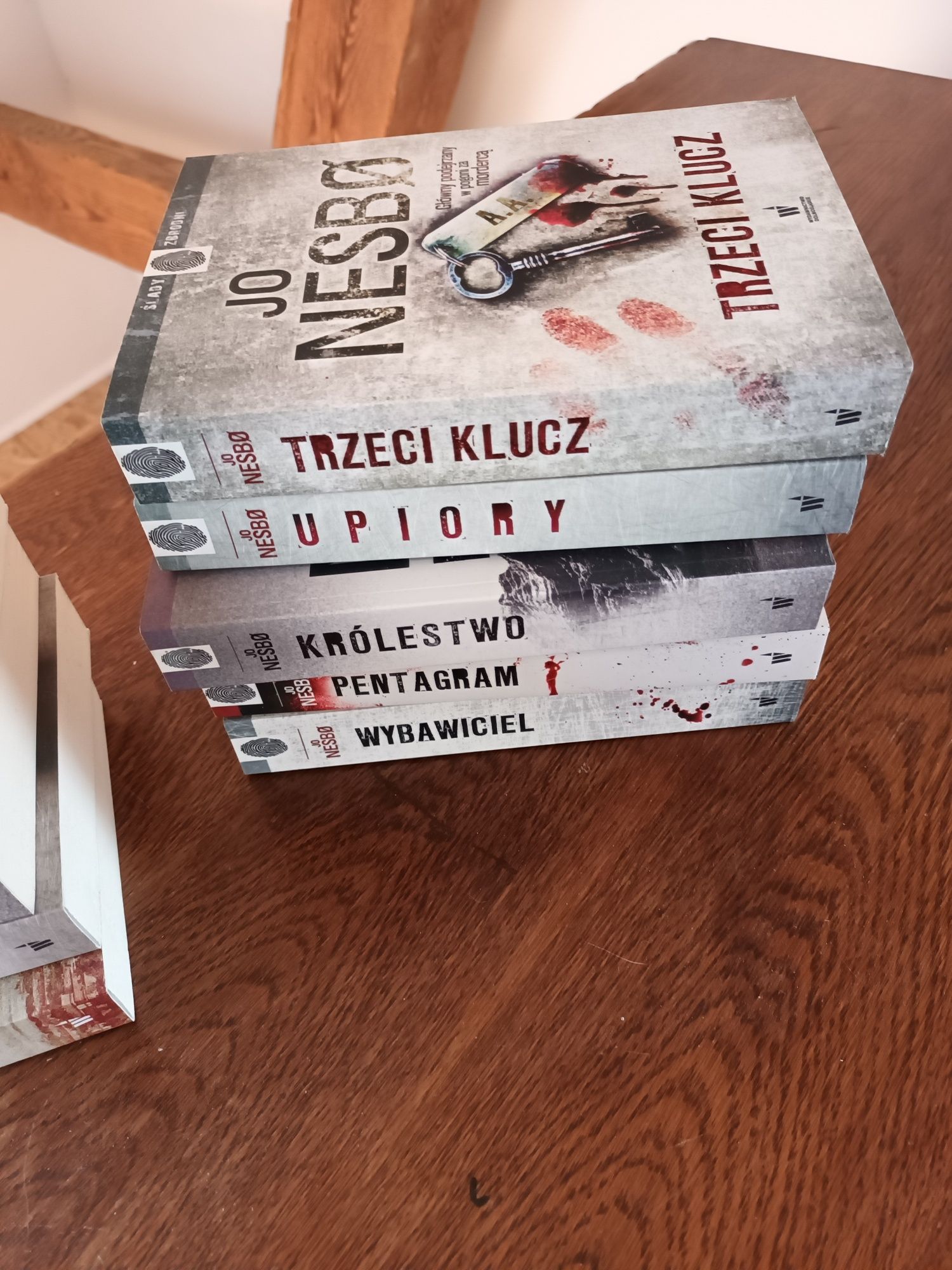 Zestaw książek Jo Nesbo bez "Syna"