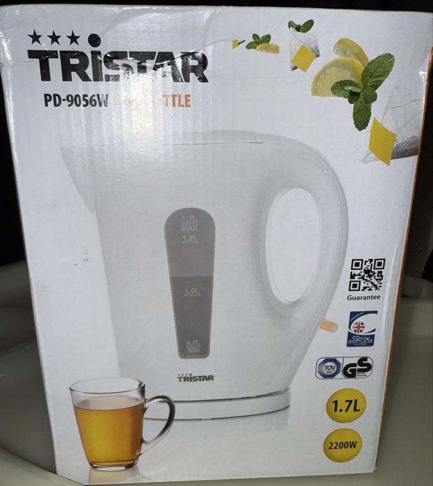 Електрочайник Tristar