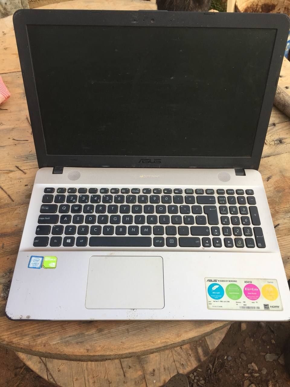 ASUS Intel Core I7 A541U