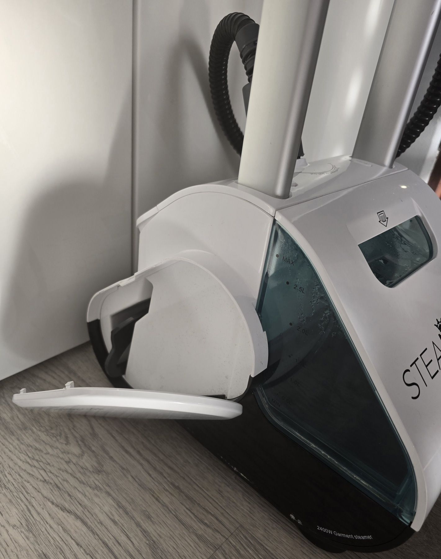 Prasowacz parowy SteaMaster BW-03. Jak nowy.