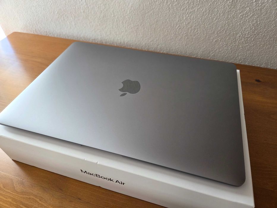 Apple Macbook Air M1