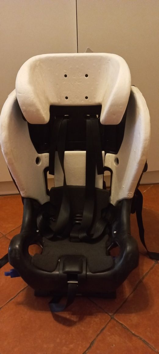 Fotelik samochodowy Axkid Minikid 2.0