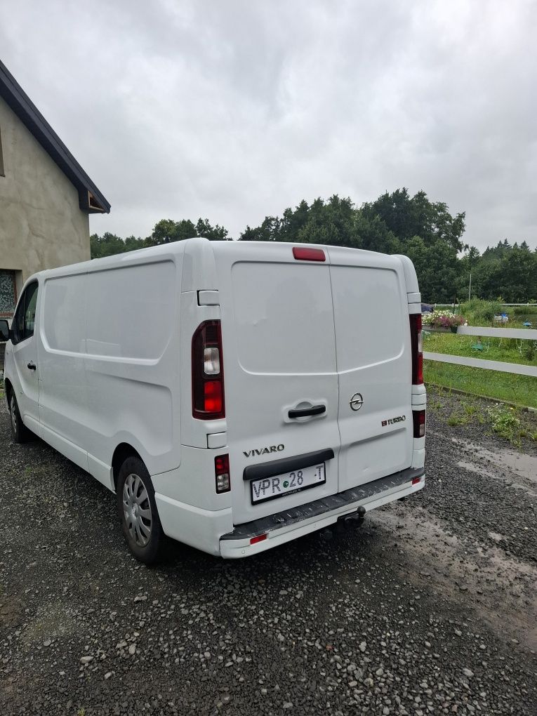Opel Vivaro 1.6 BiTurbo EcoFLex 145KM 2017r
