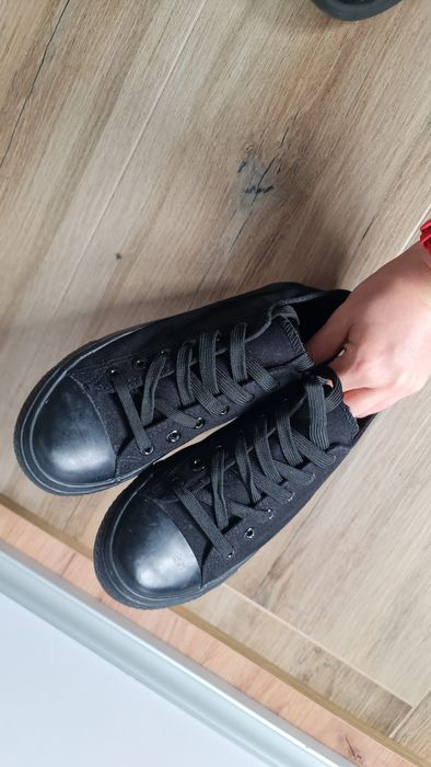 Buty do szkoły - czarne trampki r. 38