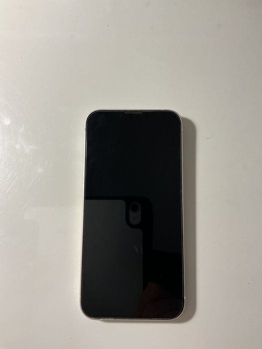 iPhone 13 128GB.