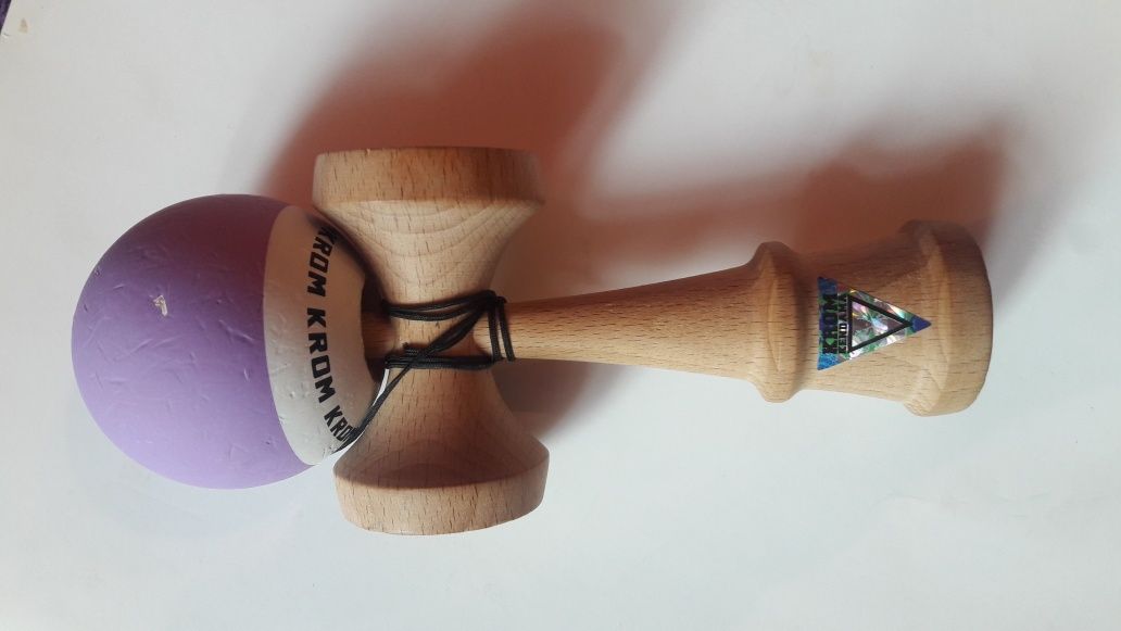 Kendama Krom   .