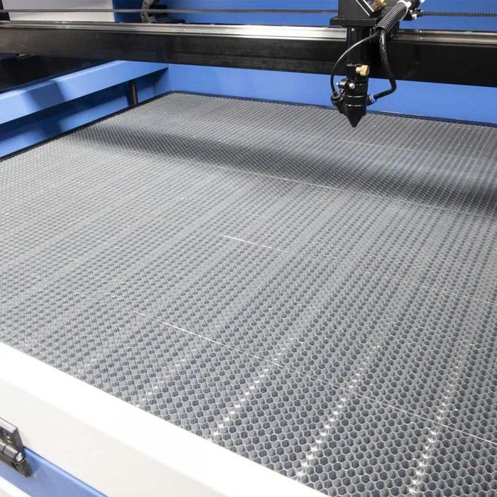 Ploter laserowy CO2 130W Ruida grawerka laser 14OOx1OOOmm