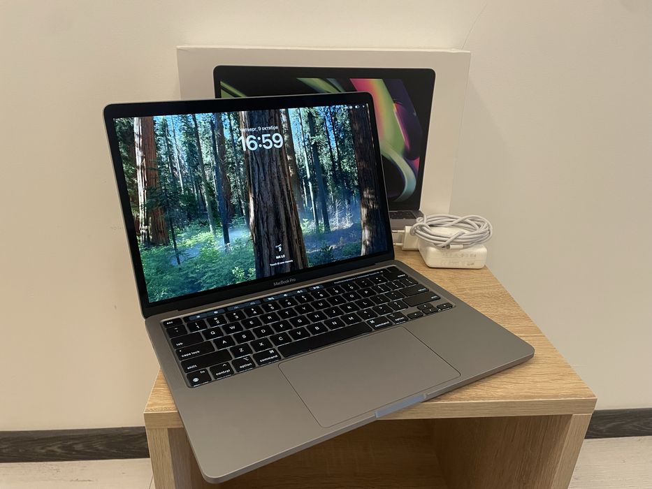 Apple MacBook Pro 13" M1 8/256 (a2338)