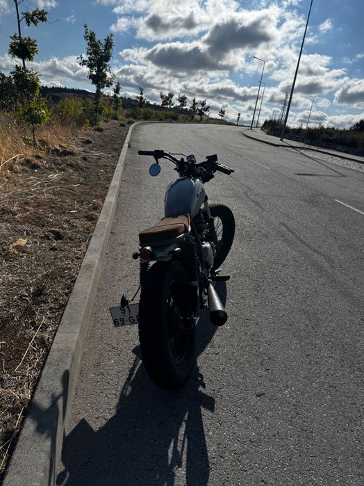 Susuki gn 250 scrambler