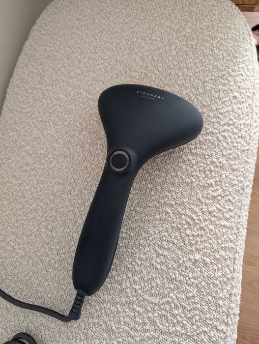 Ferro de Engomar a Vapor Vertical - Cirrus 2 Handheld Steamer – Preto