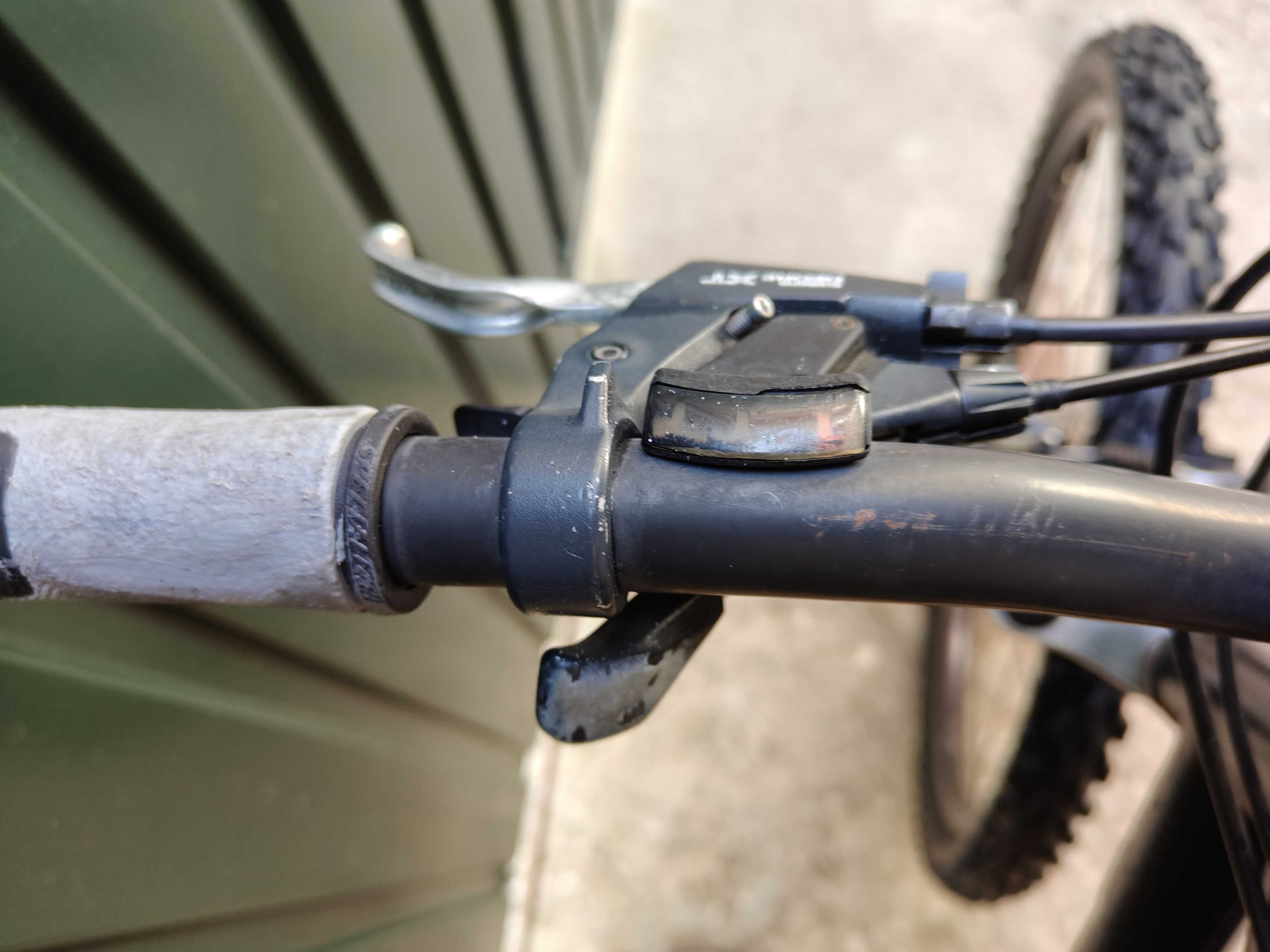 Bicicleta de Montanha Preta - BTT