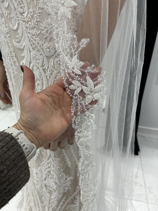 Dlugi welon slubny slub zdobiony krysztalki koraliki glamour